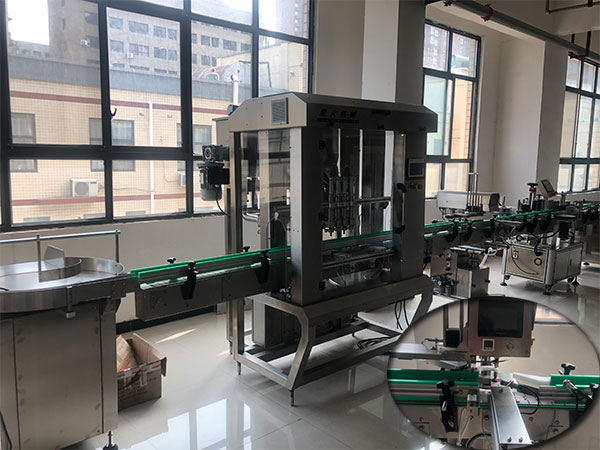 大型香菇醬灌裝機生產線細節圖