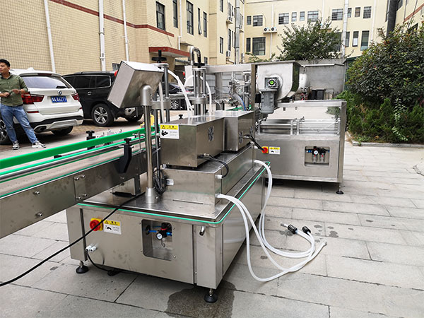 香菇醬灌裝定量加油機生產廠家實拍圖